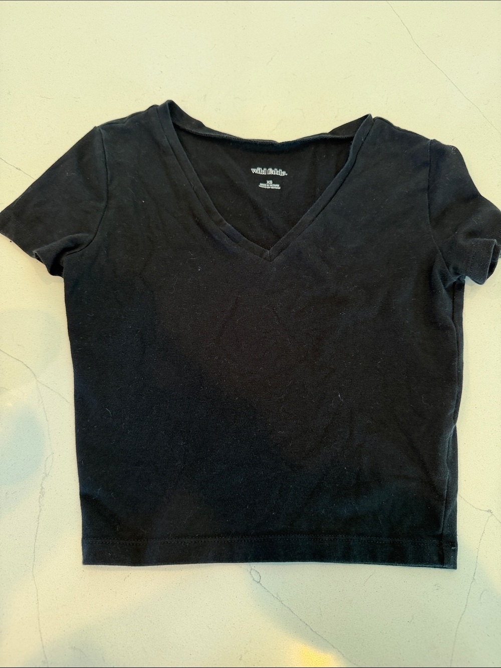 WILD FABLE WOMANS BLACK TEE